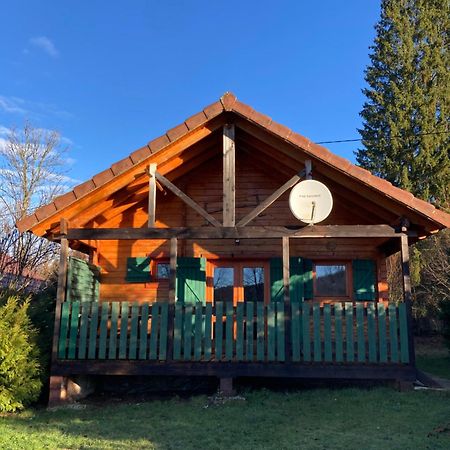 Camping-Chalets La Faviere Lac des Rouges Truites المظهر الخارجي الصورة